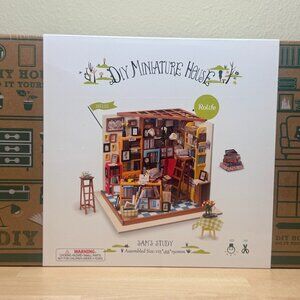 Rolife DIY Miniature Dollhouse- Sam's Study